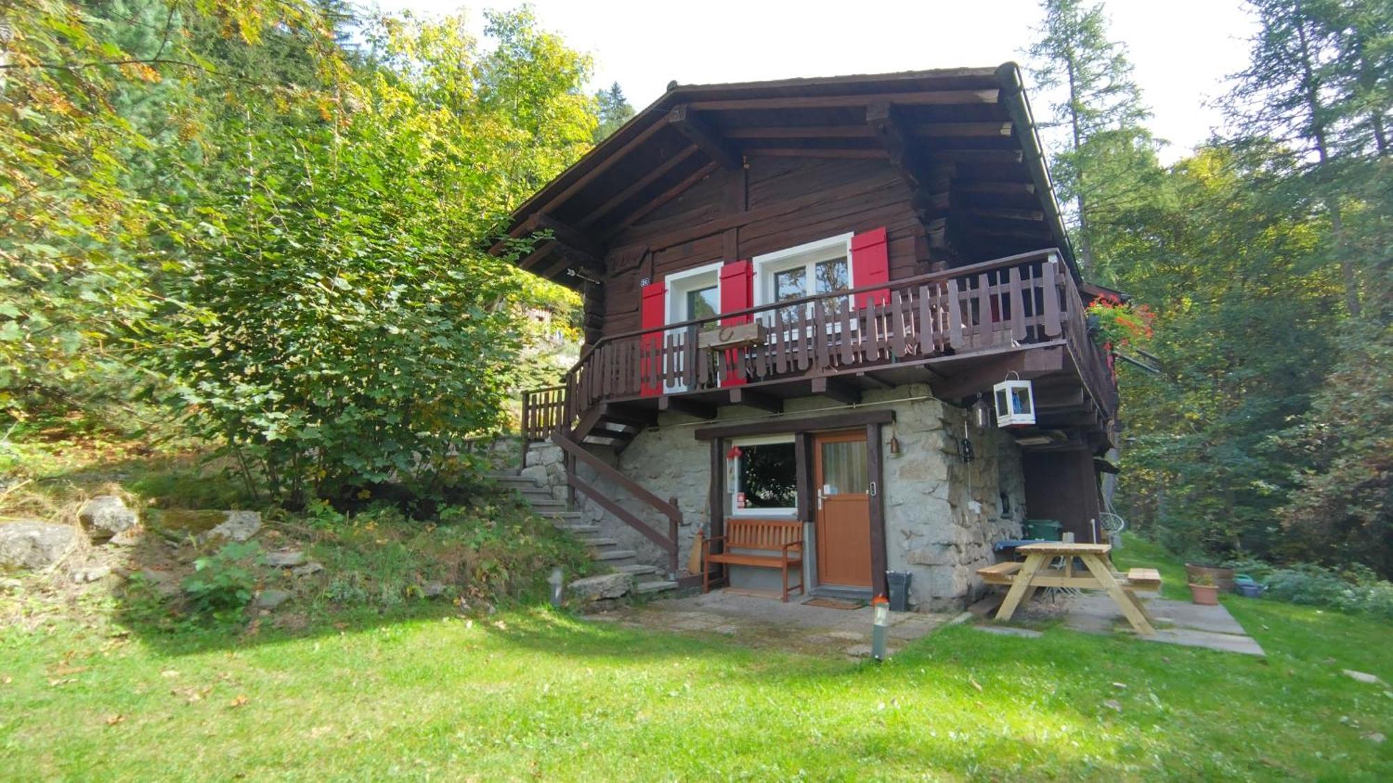 Petit Chalet Rustique Et Bucolique Bovernier Exterior foto