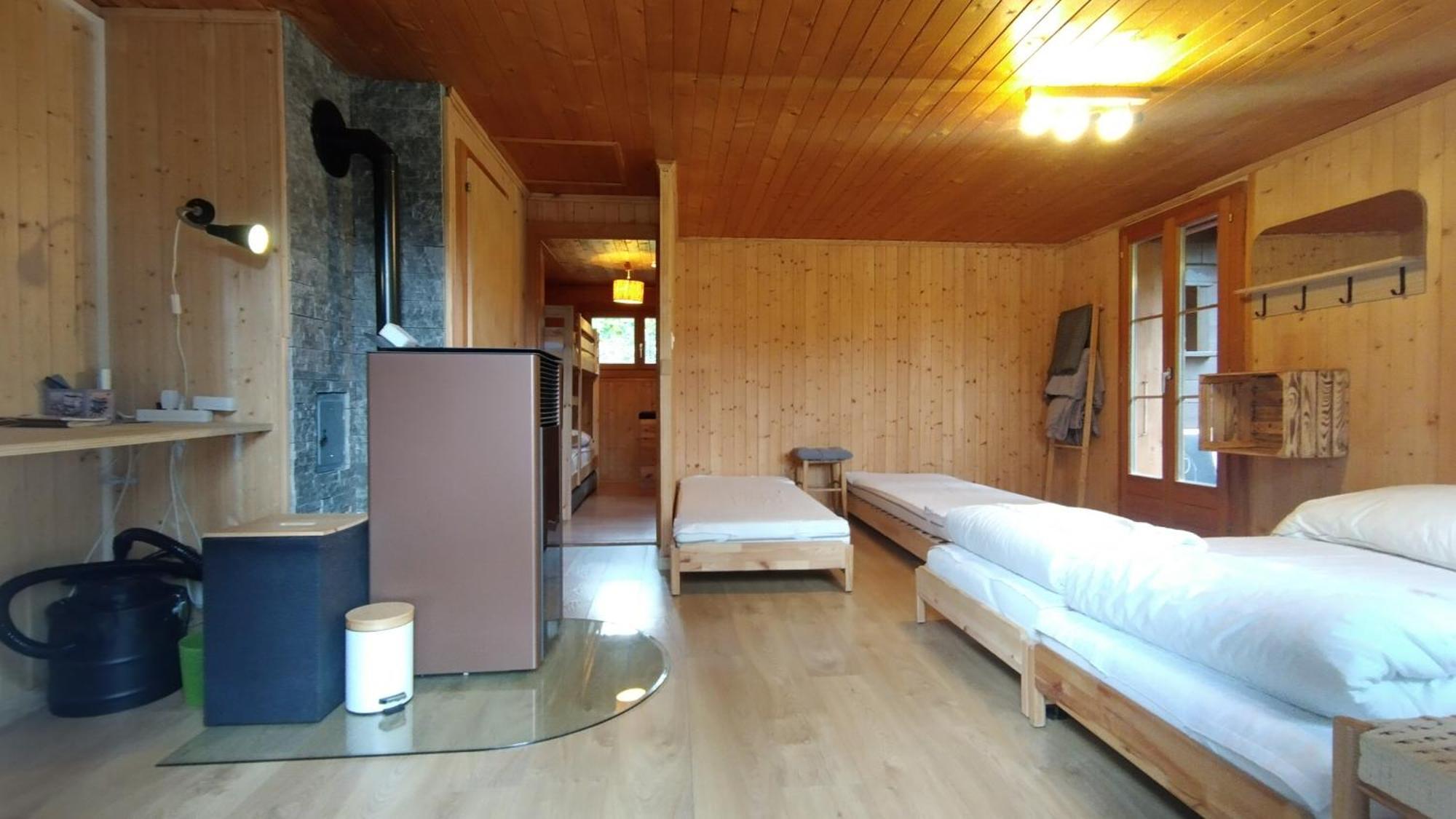 Petit Chalet Rustique Et Bucolique Bovernier Exterior foto