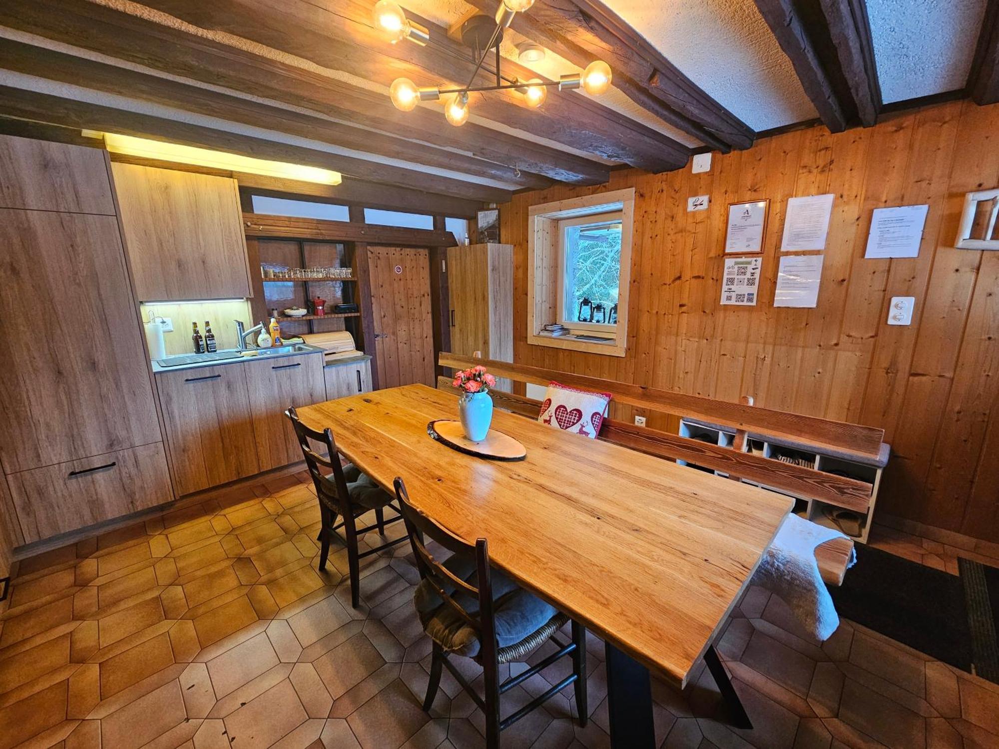 Petit Chalet Rustique Et Bucolique Bovernier Exterior foto